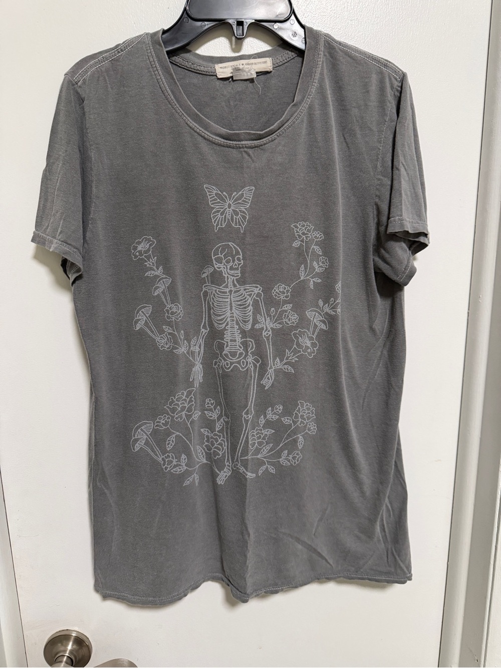 Urban Outfitters Gray Skeleton & Floral Short Sleeve Tee